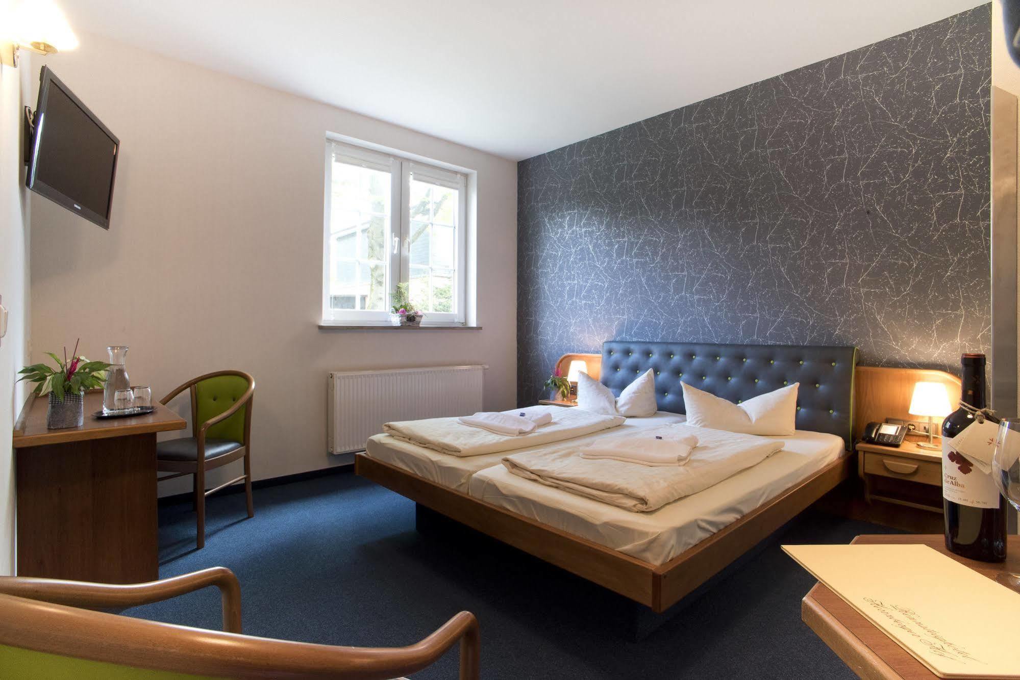 Rennsteighotel Herrnberger Hof Neuhaus am Rennweg Extérieur photo