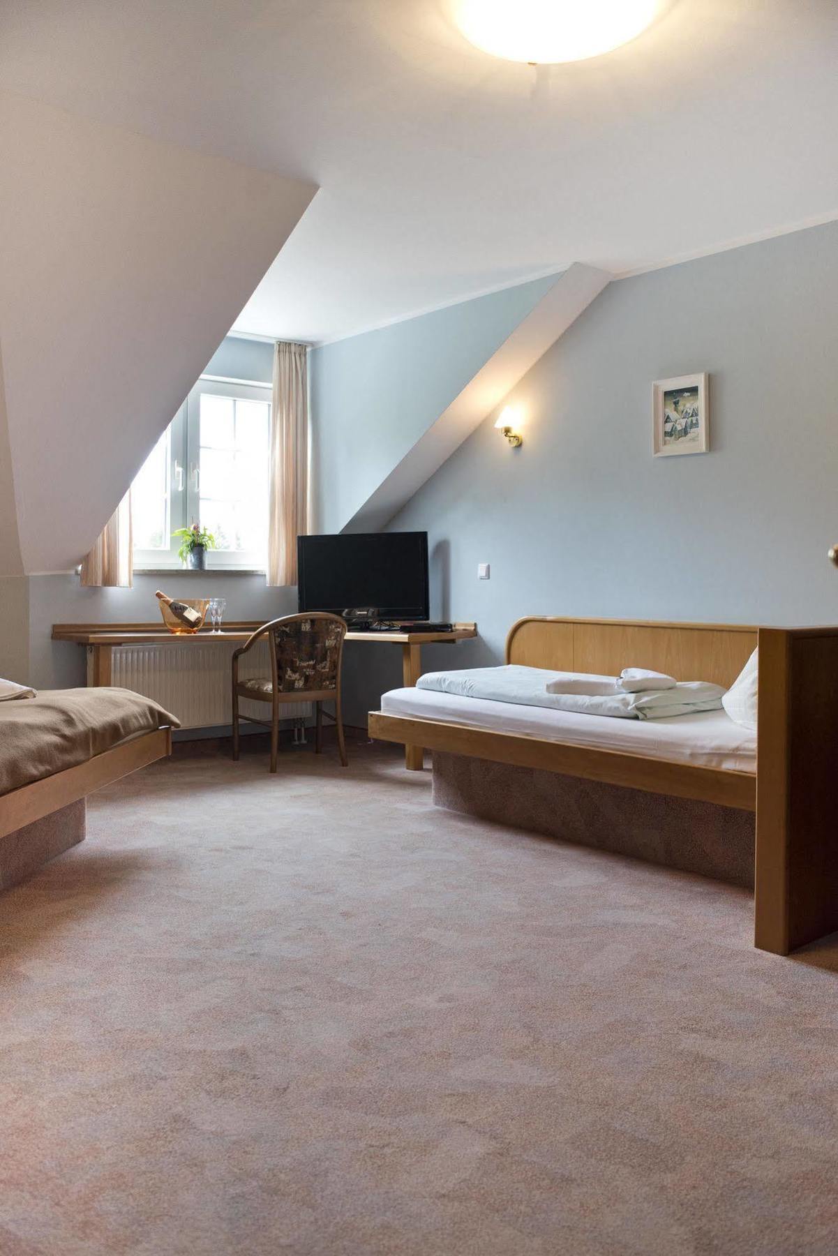 Rennsteighotel Herrnberger Hof Neuhaus am Rennweg Extérieur photo