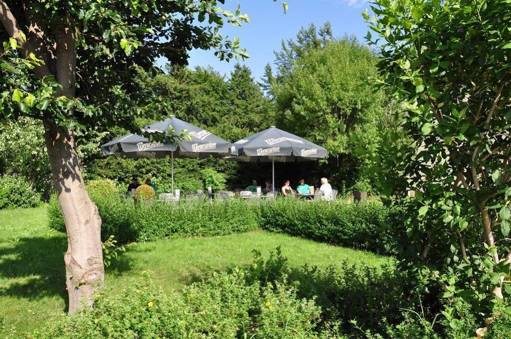 Rennsteighotel Herrnberger Hof Neuhaus am Rennweg Extérieur photo